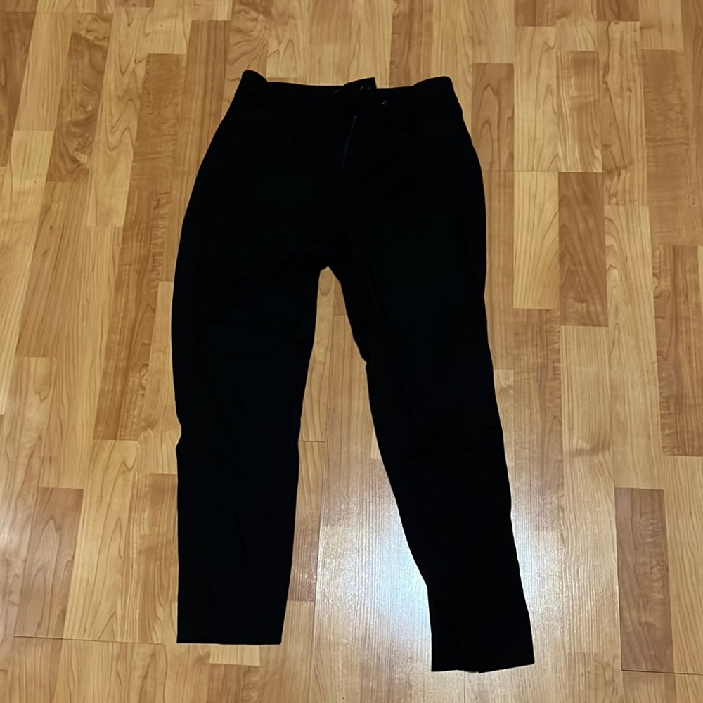 White House Black Market size 2 tapered black pants